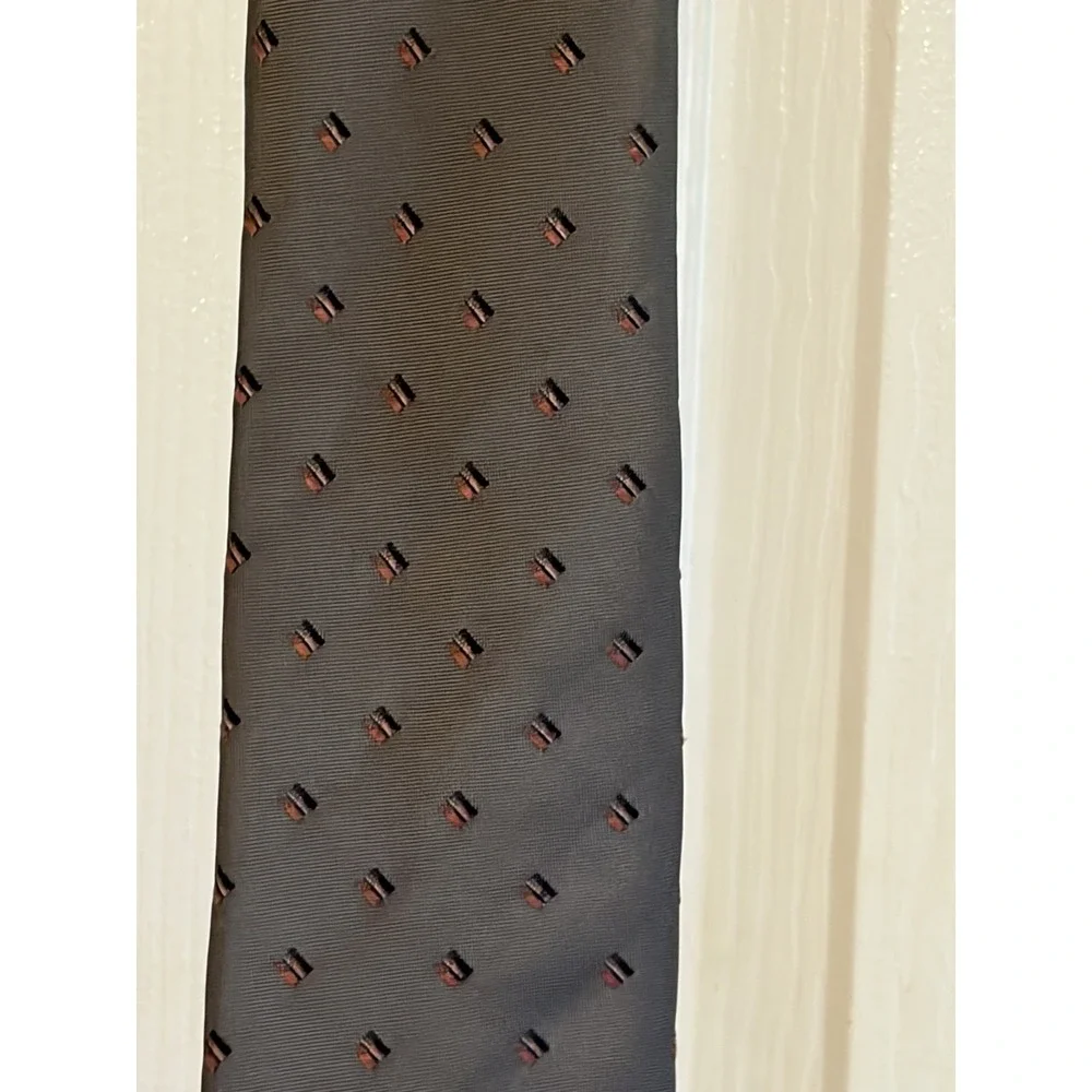 Royal Knight Gray Neck tie, Men's Neck tie, Grey with burgundy and black design